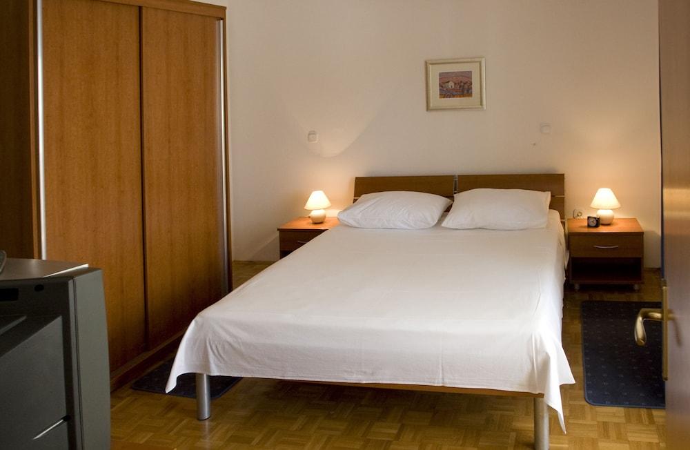 Pucisca Villa Postira Zewnętrze zdjęcie